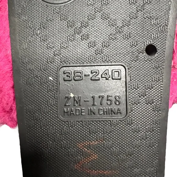 Golden road pink fur slides Women’s size 7US - Picture 5 of 6